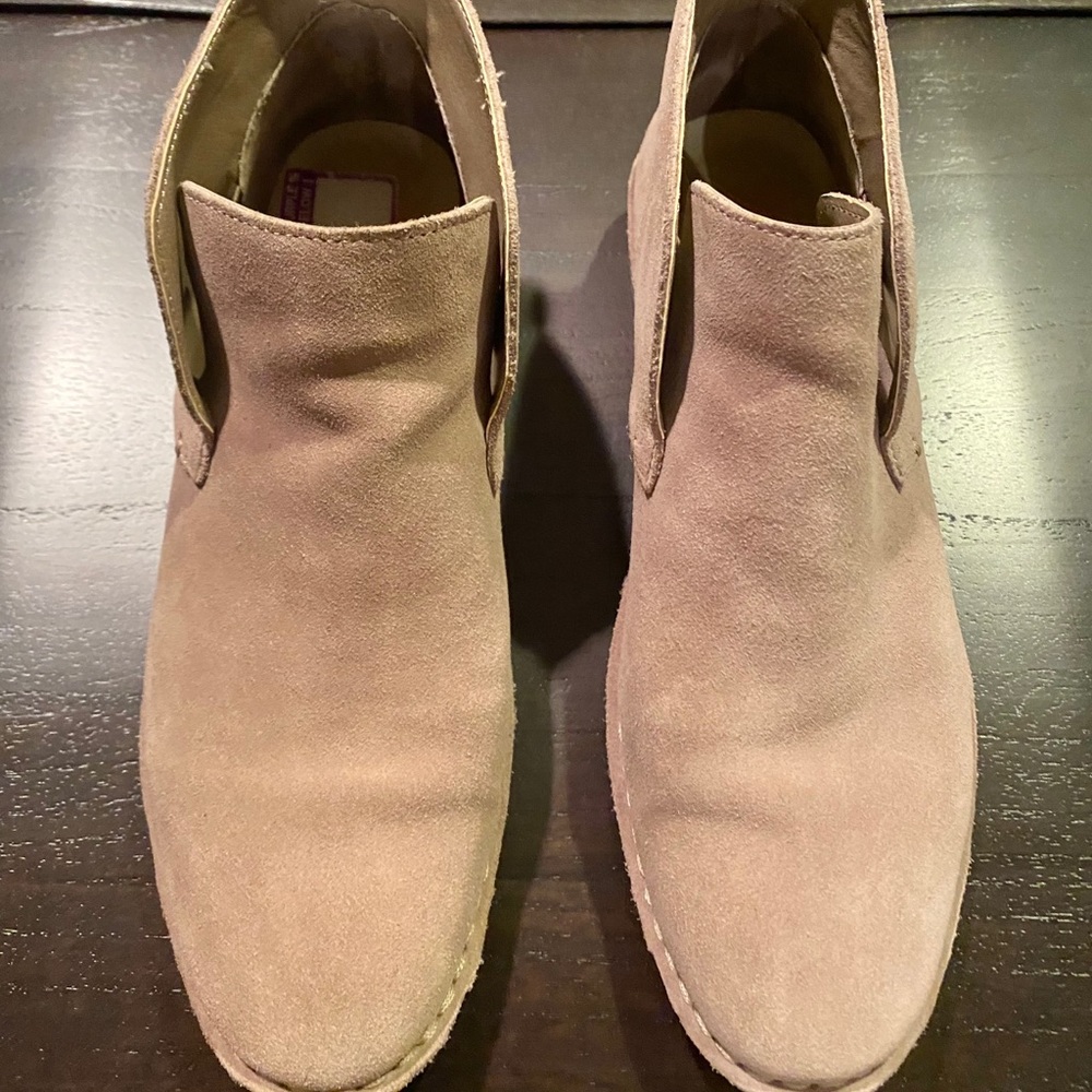Women’s shoe boot